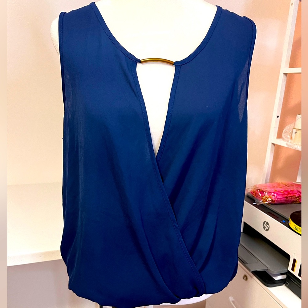Low cut navy sleeveless w/ metal bar top by Cover Stitched size medium